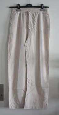 Creme kleur broek maat m