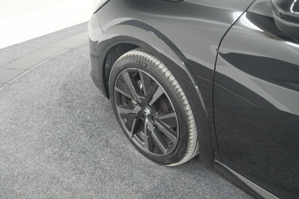 Peugeot 208 puretech 100 gt | camera | navigatie | apple carplay | parkeers