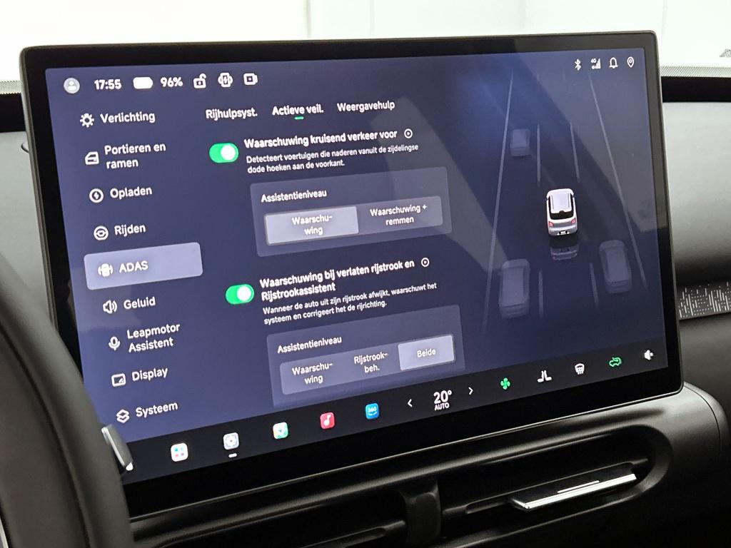 Leapmotor B03x promax design 53 kwh  voorraad | galaxy silver | 382 km wltp