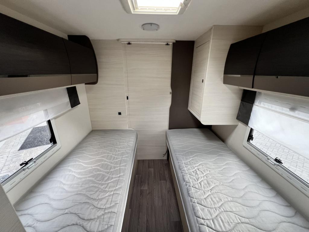 Chausson Onbekend 757 welcome | 2 enkele bedden + 1 groot bed | camera | tv
