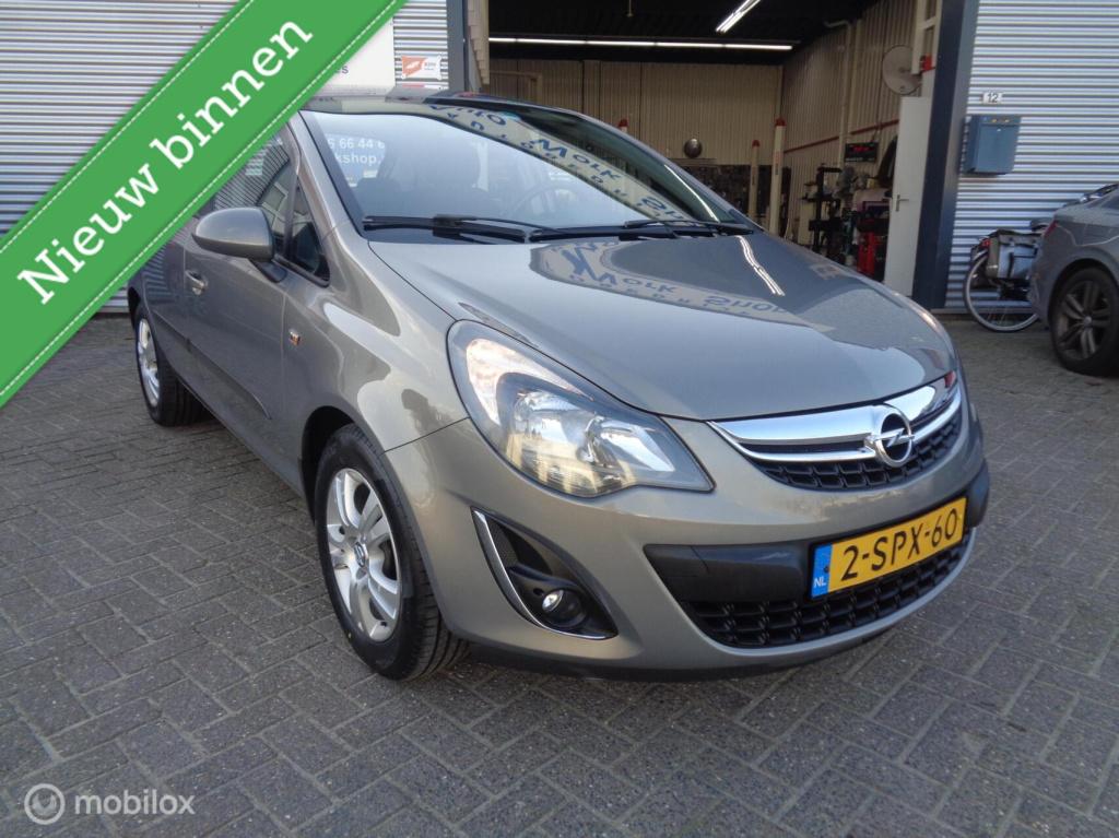 Opel Corsa 1.4-16v design ed/automaat/airco/stoelverw/ stuurverw/cruise con
