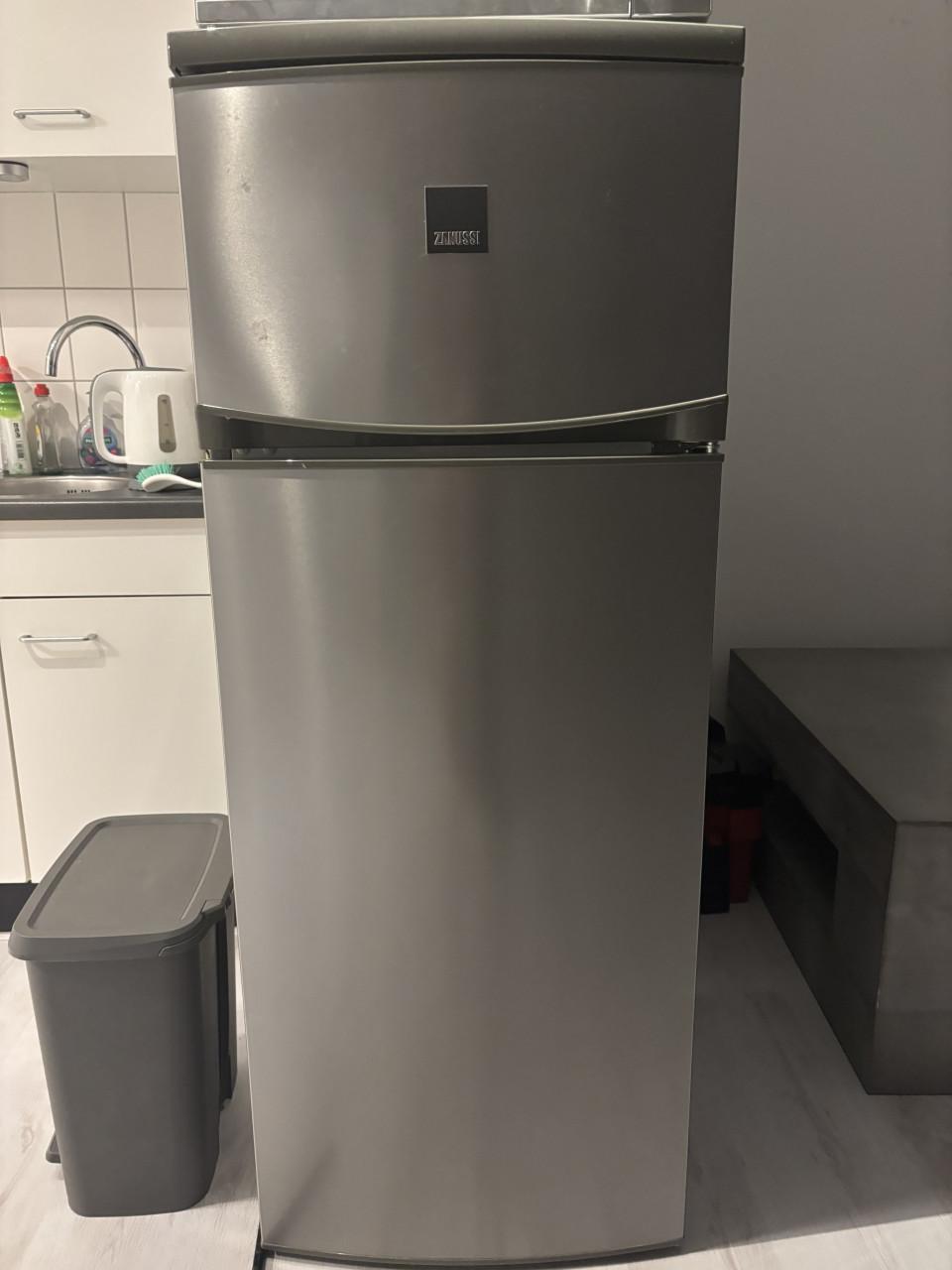 Koelkast met vriesvak Zanussi