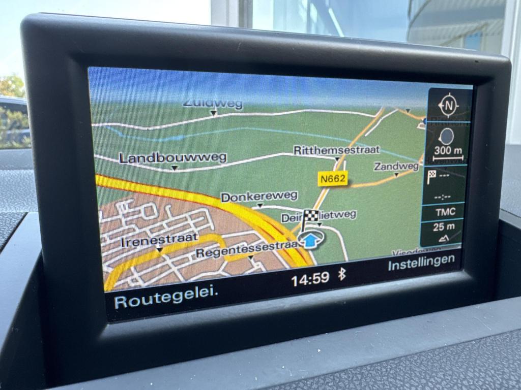Audi A1 Sportback 1.4 tfsi cod admired s-line automaat