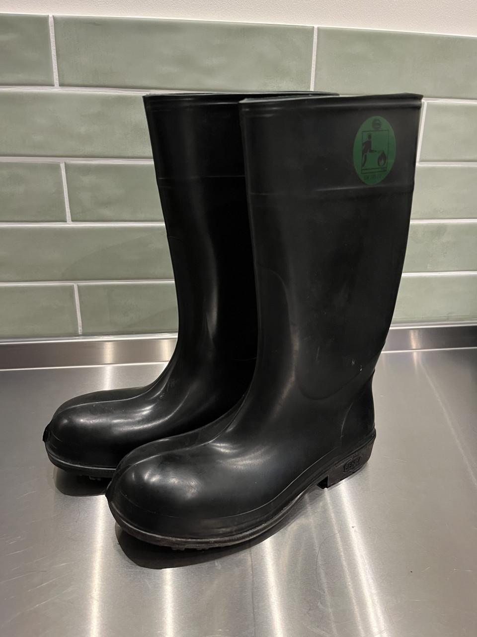 Nieuwe rubber (werk)laarzen mt 39