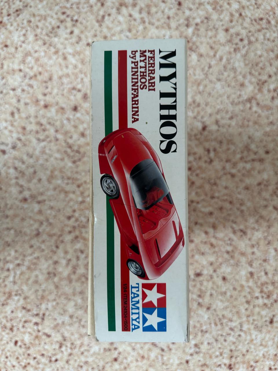 Nog verpakte rode Ferrari Mythos bouwpakket van 1991