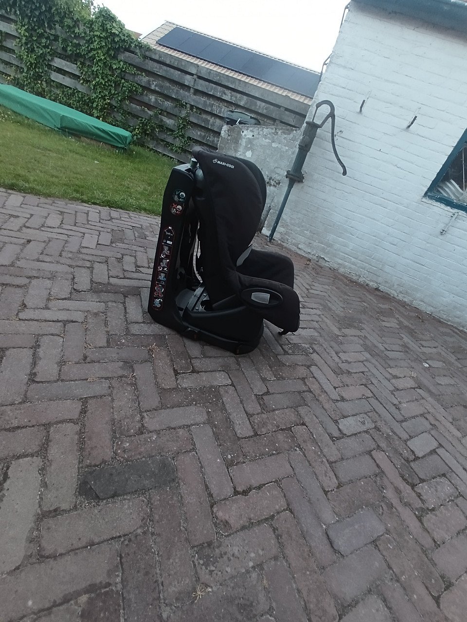 Maxi-cosi, Axiss