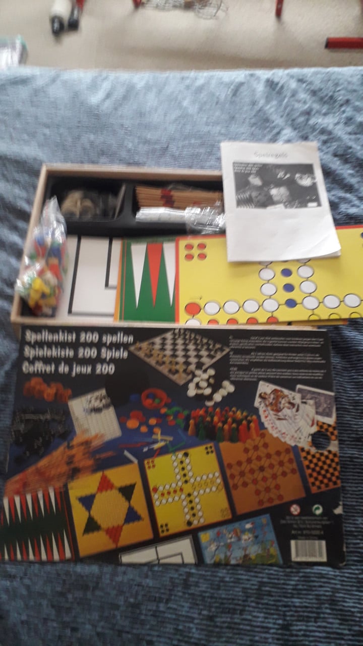 Bordspellen en spelmagazijnen