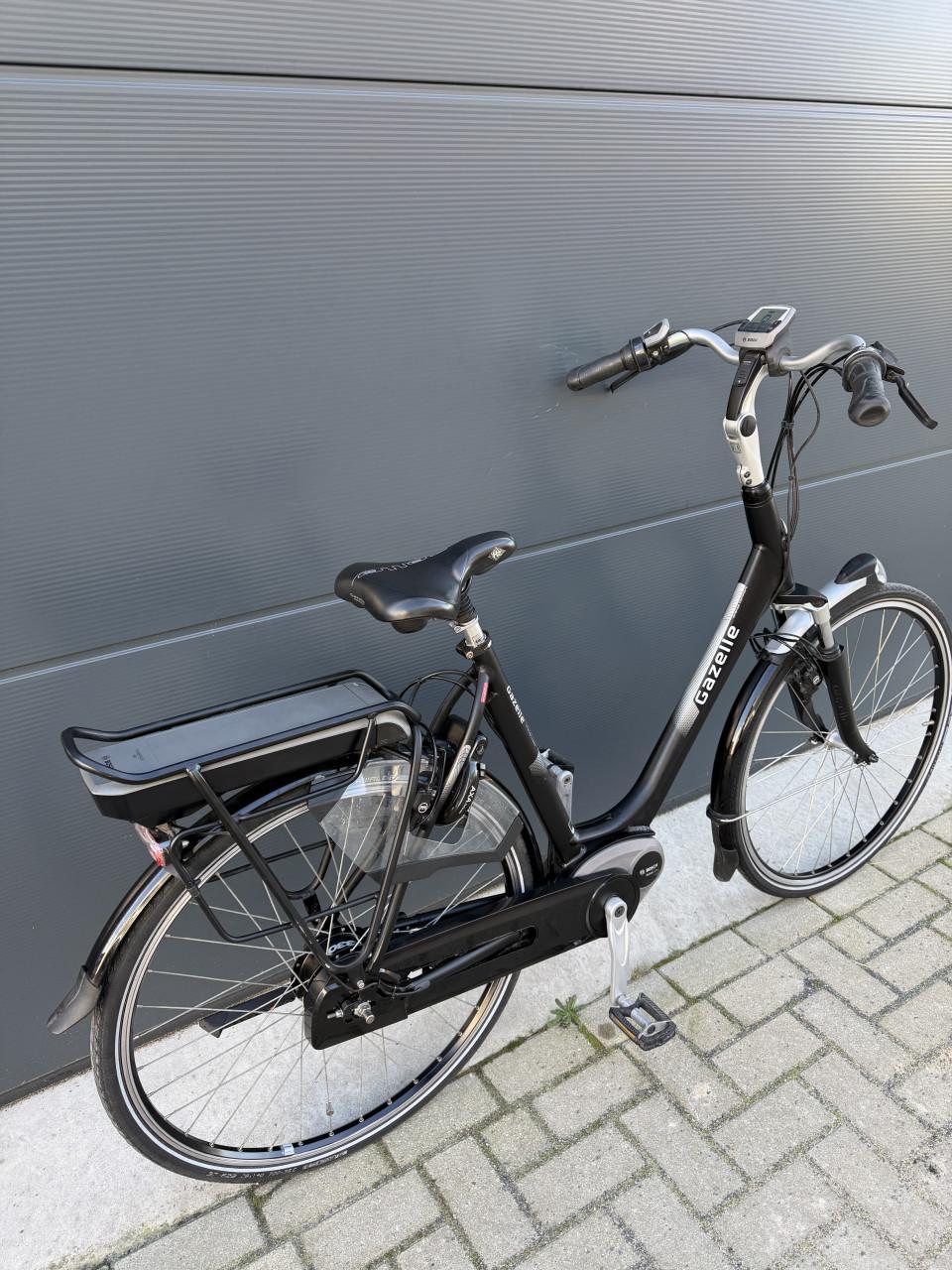 Gazelle Orange C330 middenmotor elektrische fiets 400WH