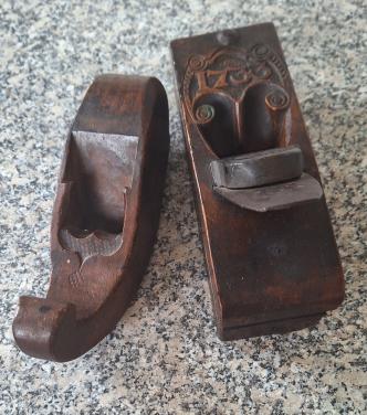 2 hele oude (timmerman) schaven