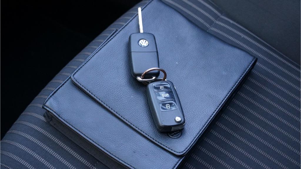 Volkswagen Polo 1.2 tsi highline panorama dak rijklaar incl garantie