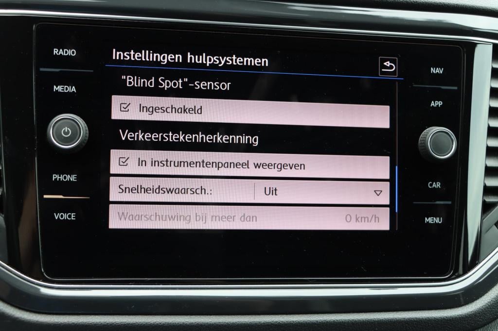 Volkswagen T-roc 1.5 tsi sport 150pk