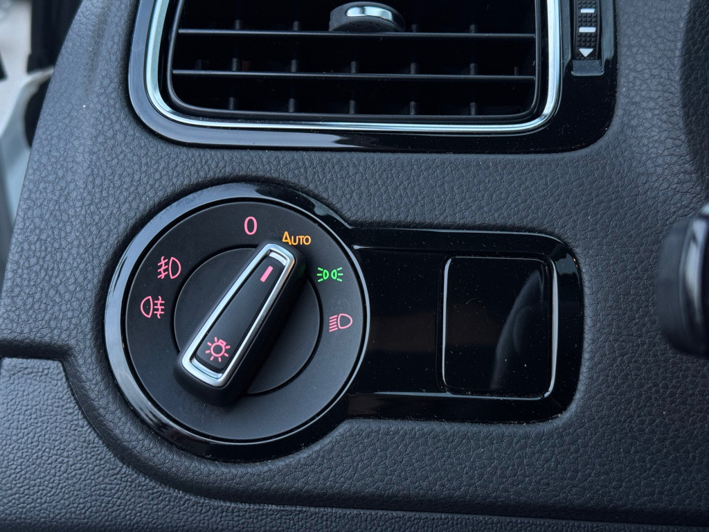 Volkswagen Polo 1.8 tsi gti * panoramadak * navigatie * cruise control