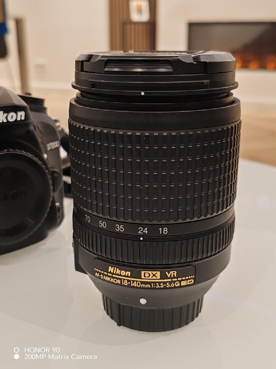 Nikon d7200 en 18-140 lens