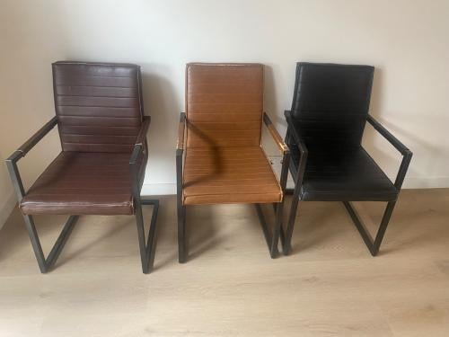 6x Industriële Armstoelen Caldes (Pronto Wonen) – PU-leer