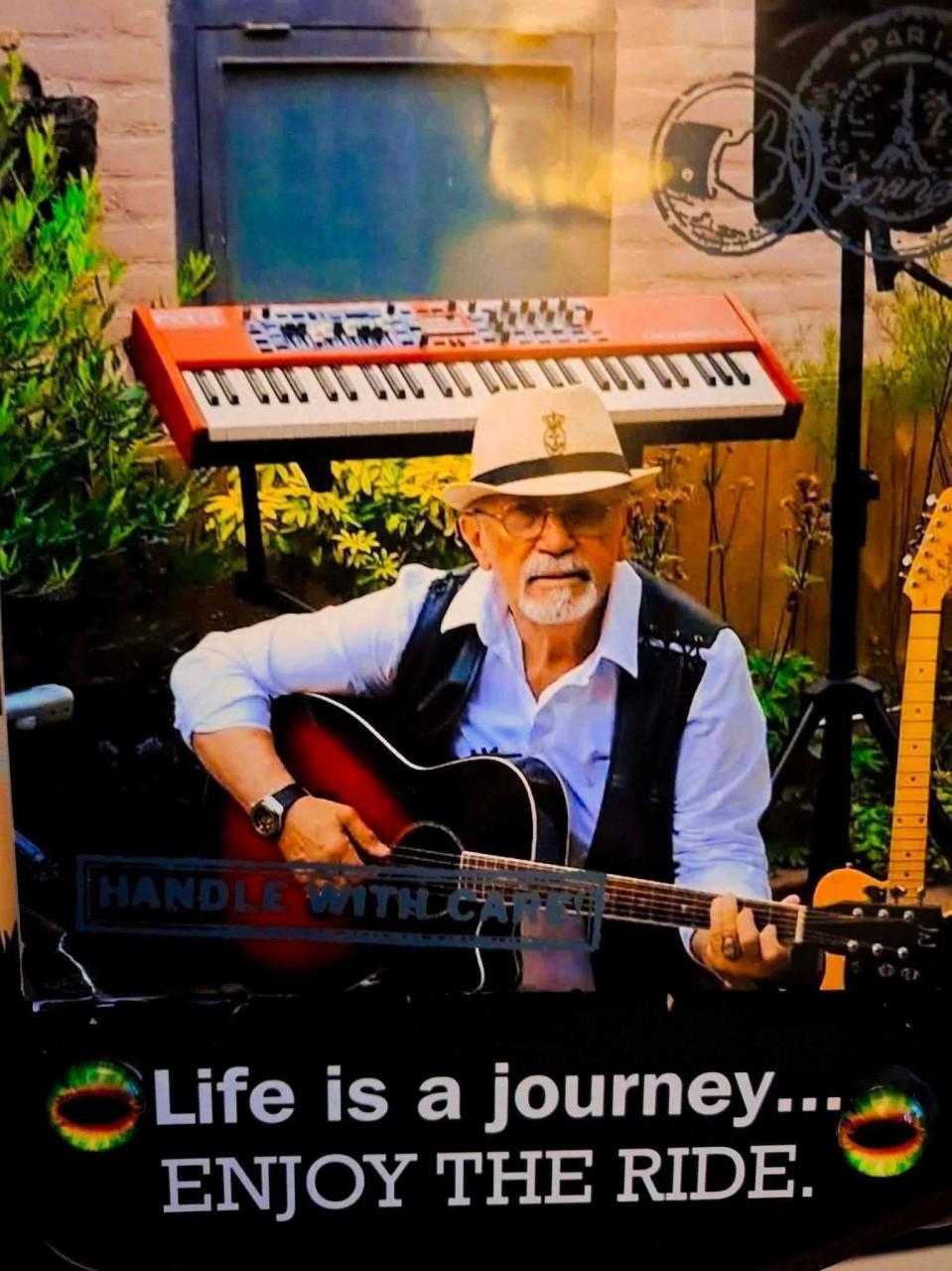 Peter-Paul Suddenly Zanger~Gitarist