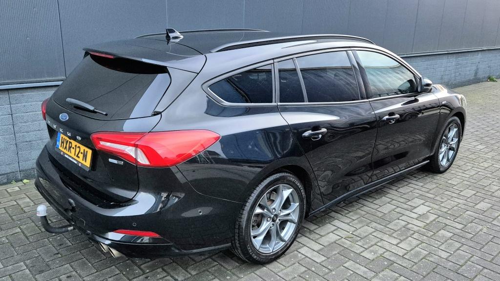 Ford Focus wagon st line x business 1.0 ecoboost hybrid | camera | lane ass