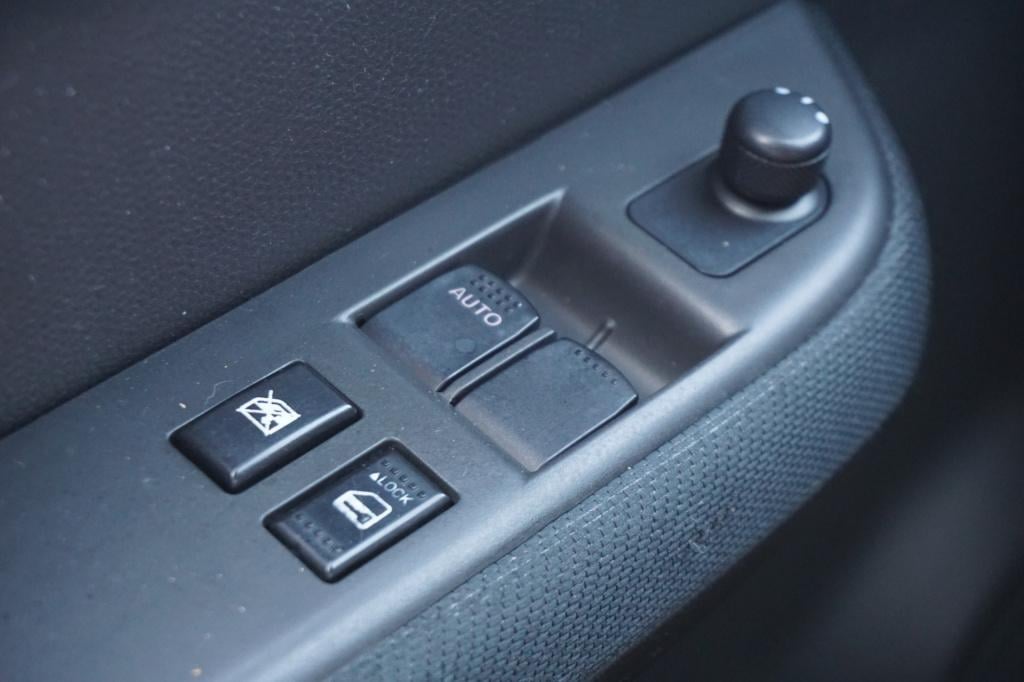 Suzuki Swift 1.3 gls airco / elektr. ramen / lm velgen / nap / apk t/m 13-0