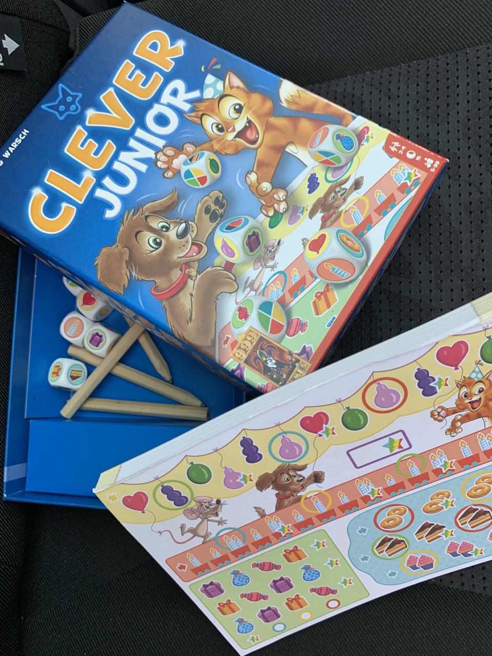 Clever Junior, een leuk en educatief dobbelspel voor kinderen vanaf 5 jaar.