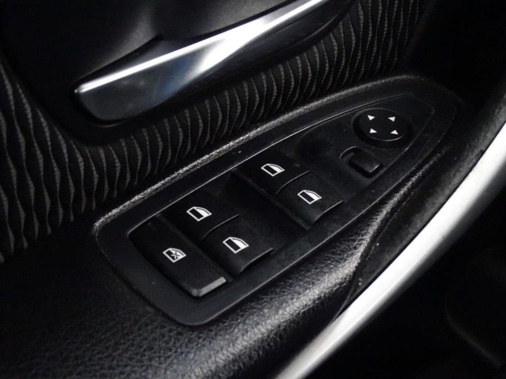BMW 3-serie 320i executive