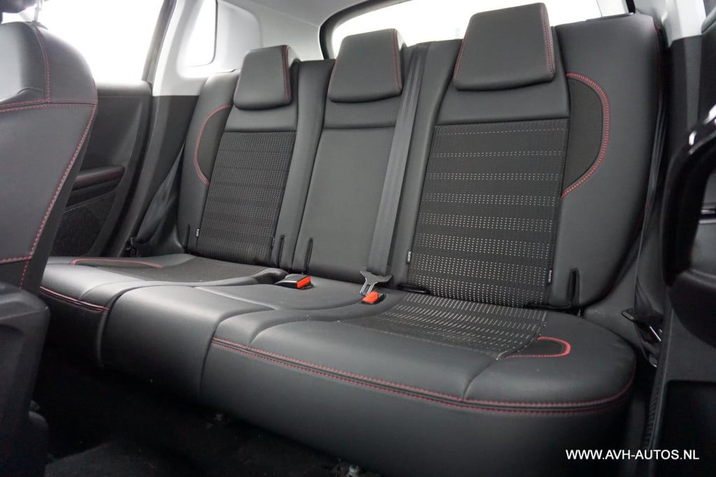 Peugeot 2008 1.2 puretech gt-line automaat