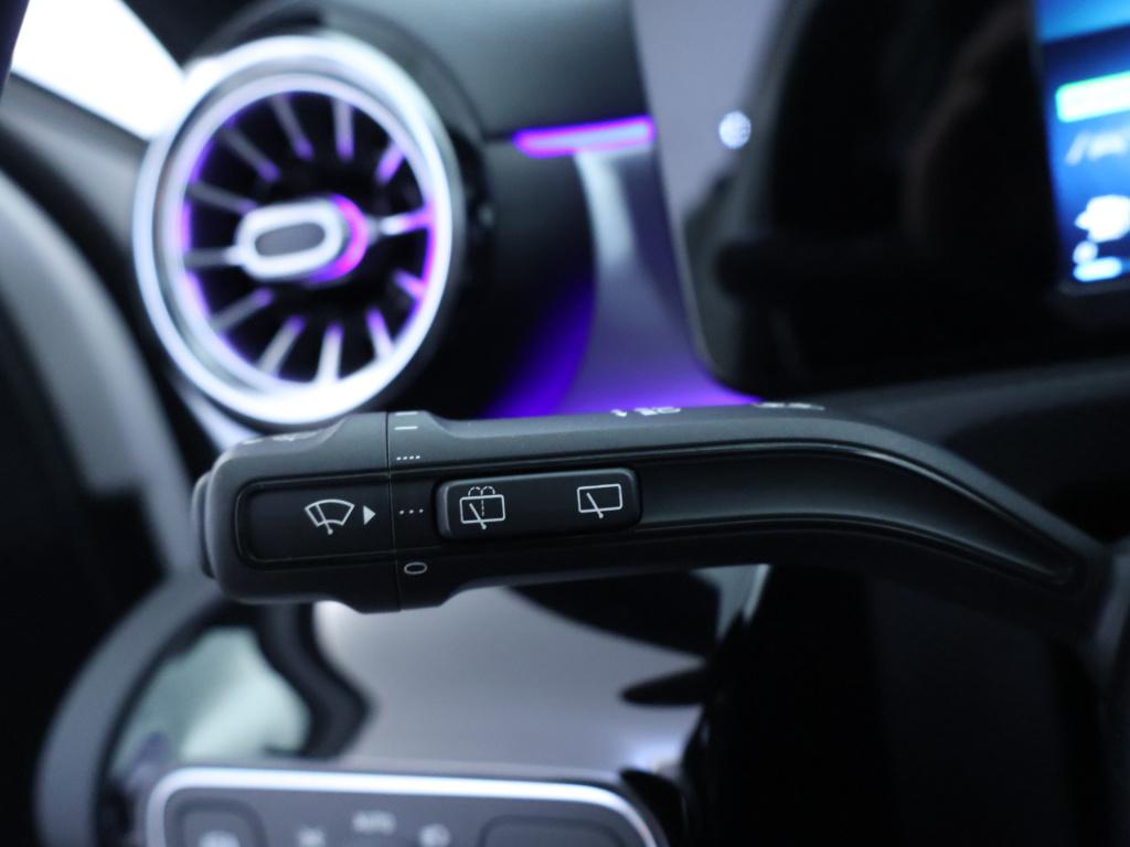 Mercedes-Benz A-Klasse 250 e premium plus | amg line | panoramadak | sfeerv