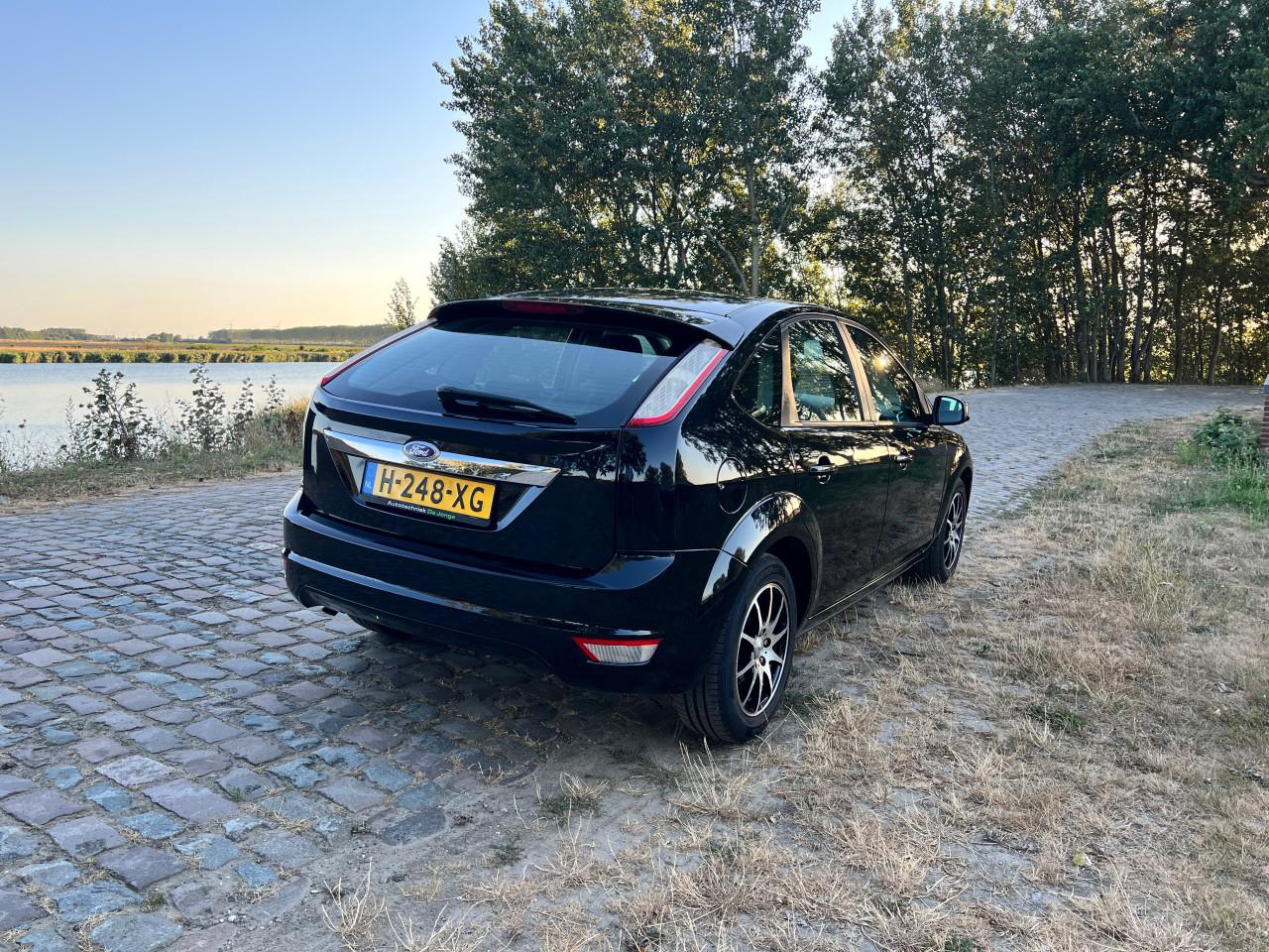 Ford focus 1.8 titanium 2009