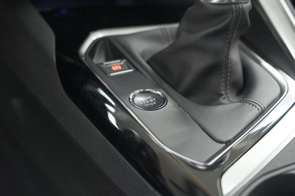 Peugeot 3008 puretech 130 allure | camera | dodehoekdetectie | elektronisch