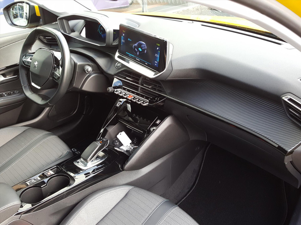 Peugeot 208 allure pack ev 50kwh 136pk 3-fase | navigatie | adaptieve cruis