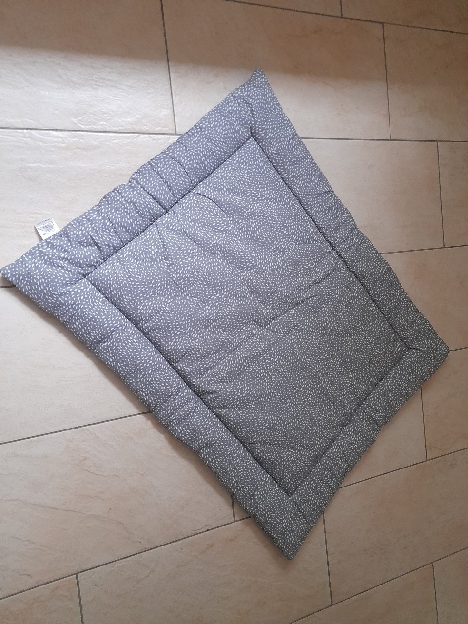 Diverse boxkleden  of box matras €5 per stuk ( in goede staat )