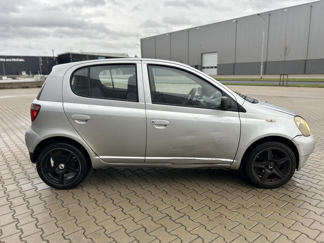 Toyota Yaris 1.3-16V VVT-i Sol/INRUILKOOPJE/RUIME APK/