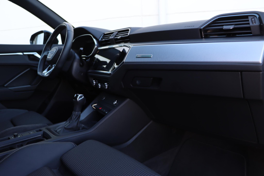 Audi Q3 sportback 45 tfsi e s edition 245pk s-tronic