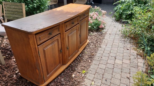 Dressoir van eikenhout