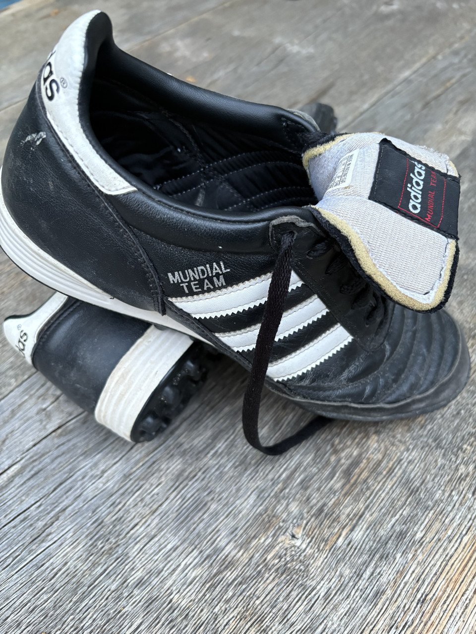 Adidas Mundial Team