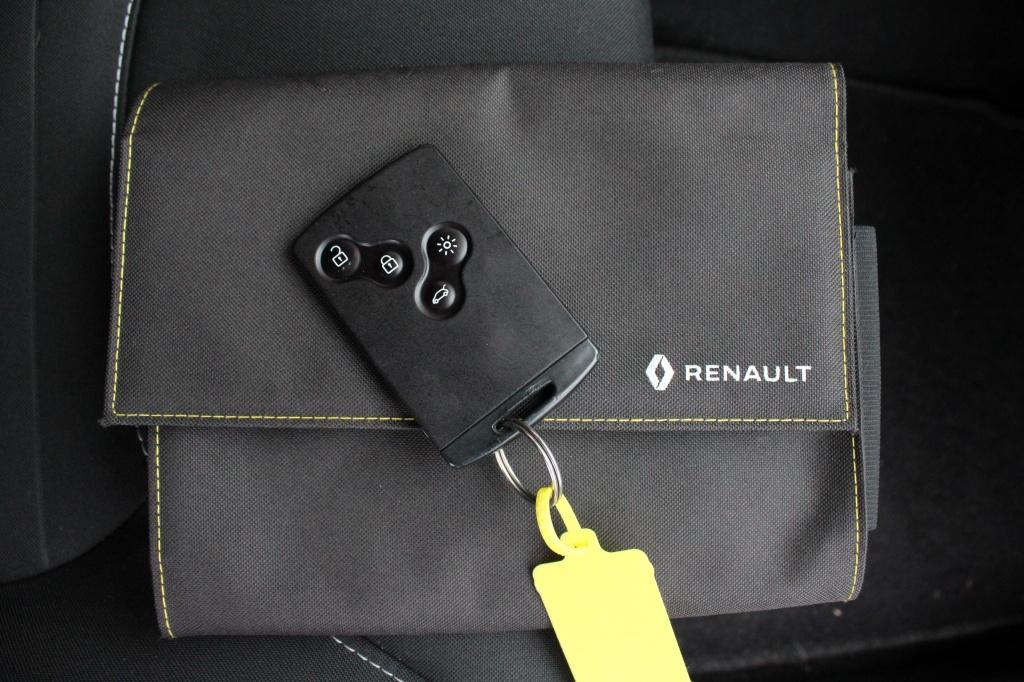 Renault Clio estate 0.9 tce limited