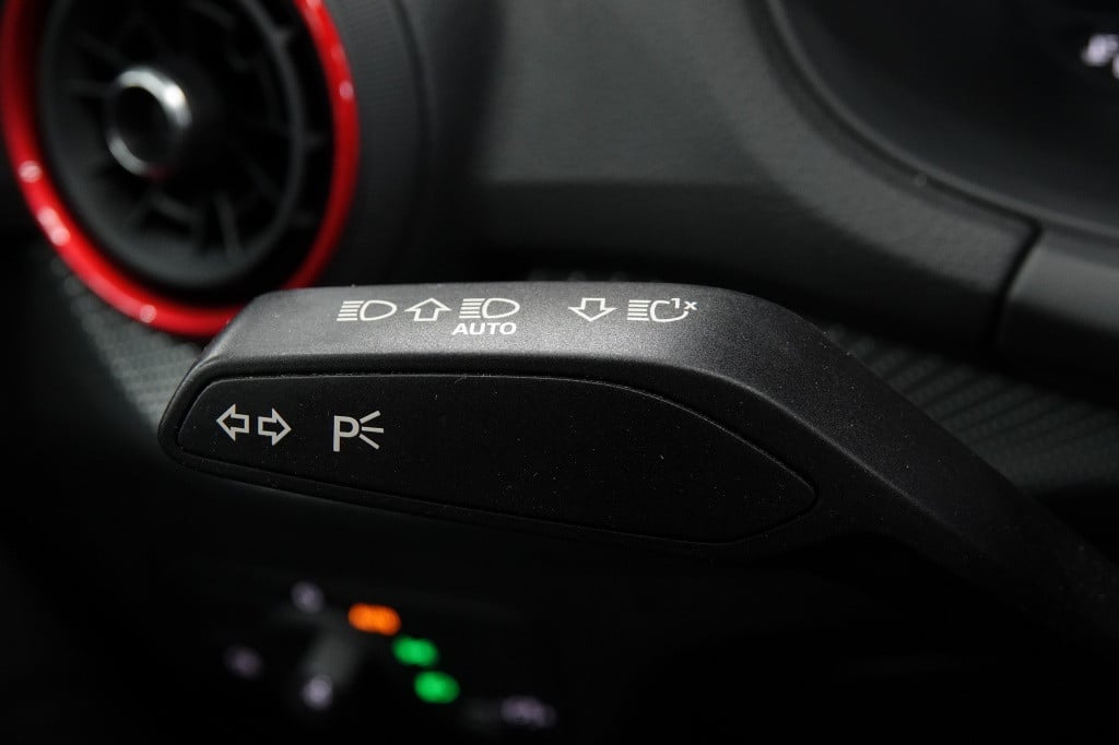 Audi Q2 sq2 2.0 tfsi quattro | 450 pk | pano | led | camera |