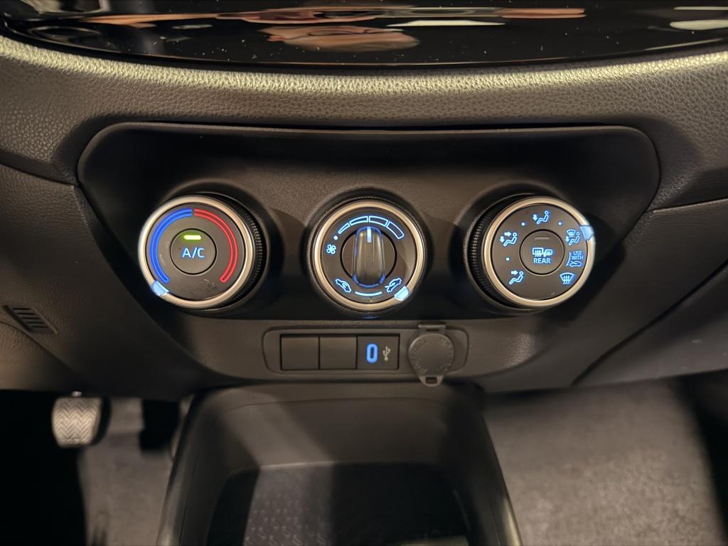 Toyota Aygo x 1.0 vvt-i mt play| camera| airco| adap.cruise