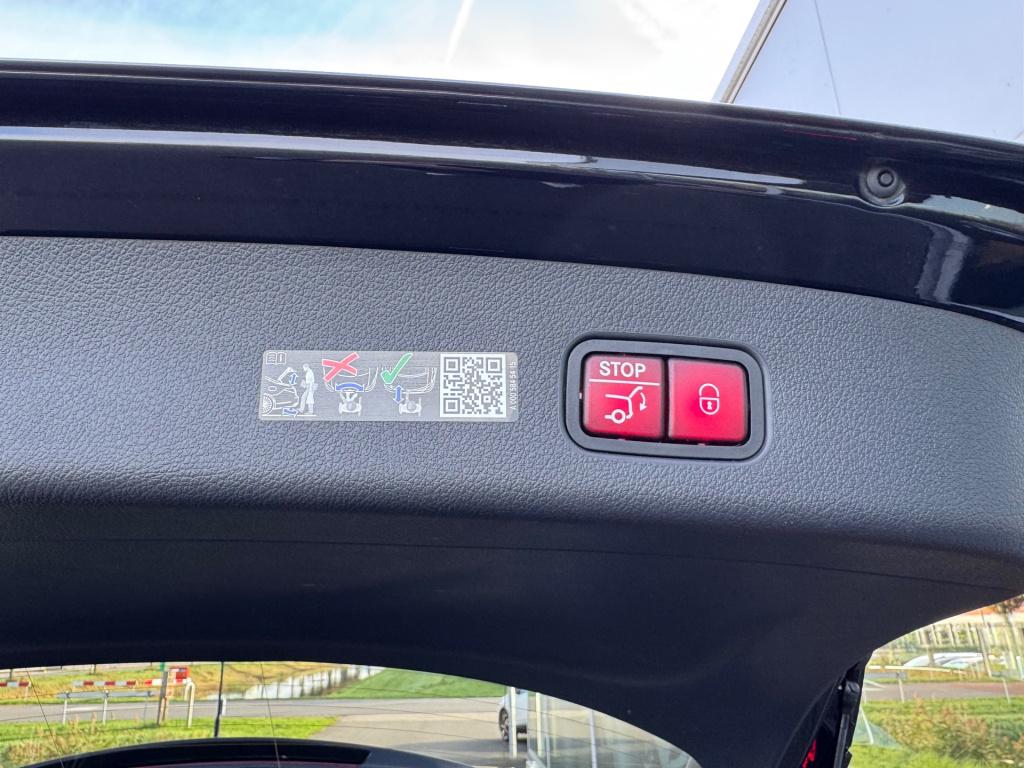 Mercedes-Benz Glc 300e 4matic amg line advanced plus automaat ,panoramaschu
