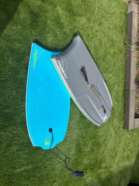 2x bodyboard met tas