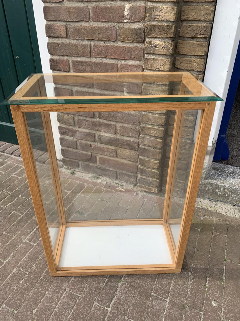 Vitrine kastje
