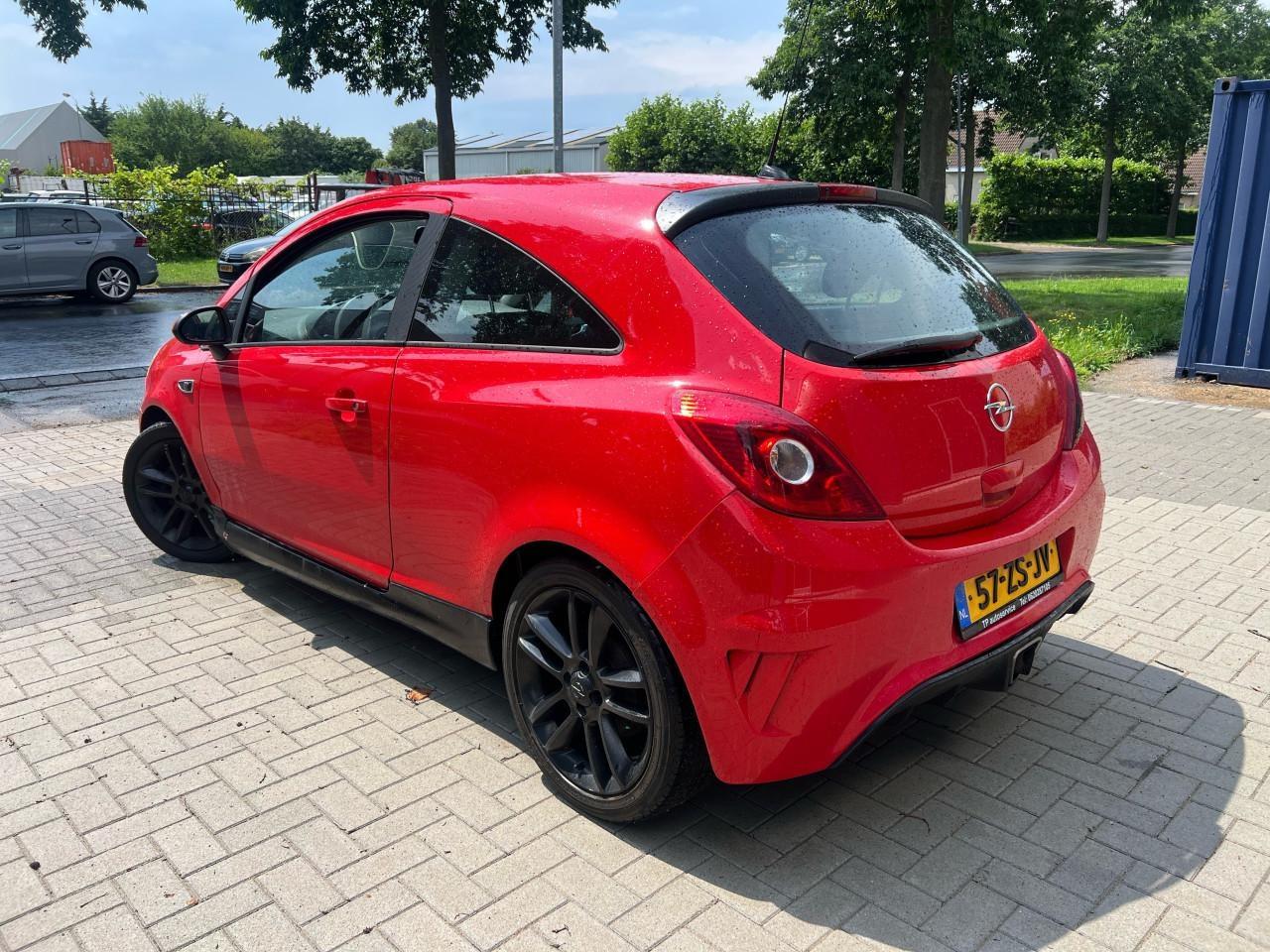 Opel Corsa 1.4-16V Enjoy Airco/Cruise