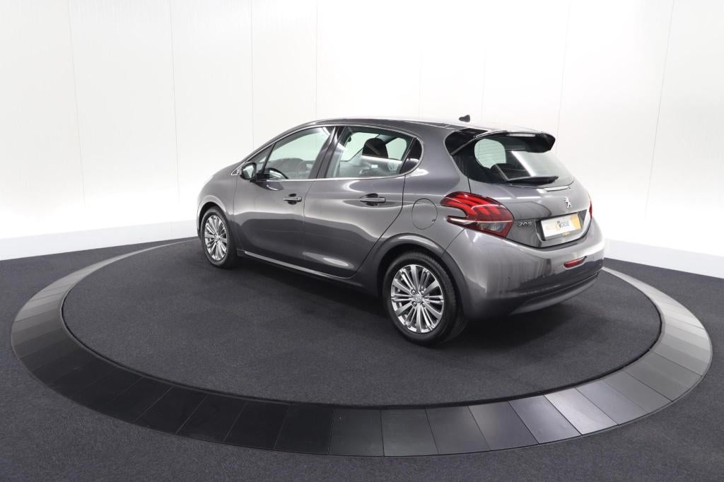 Peugeot 208 puretech 82 blue lease allure | parkeersensoren | climate contr