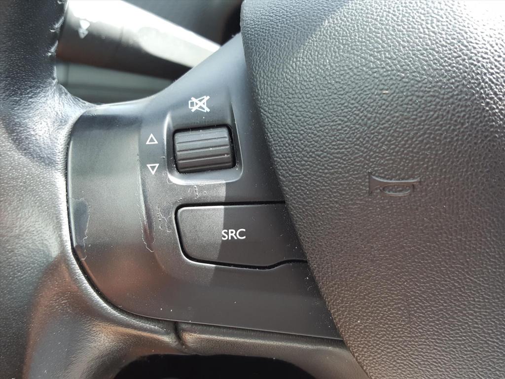 Peugeot 2008 blue lion 1.2 puretech-110pk navigatie | cruise control | airc