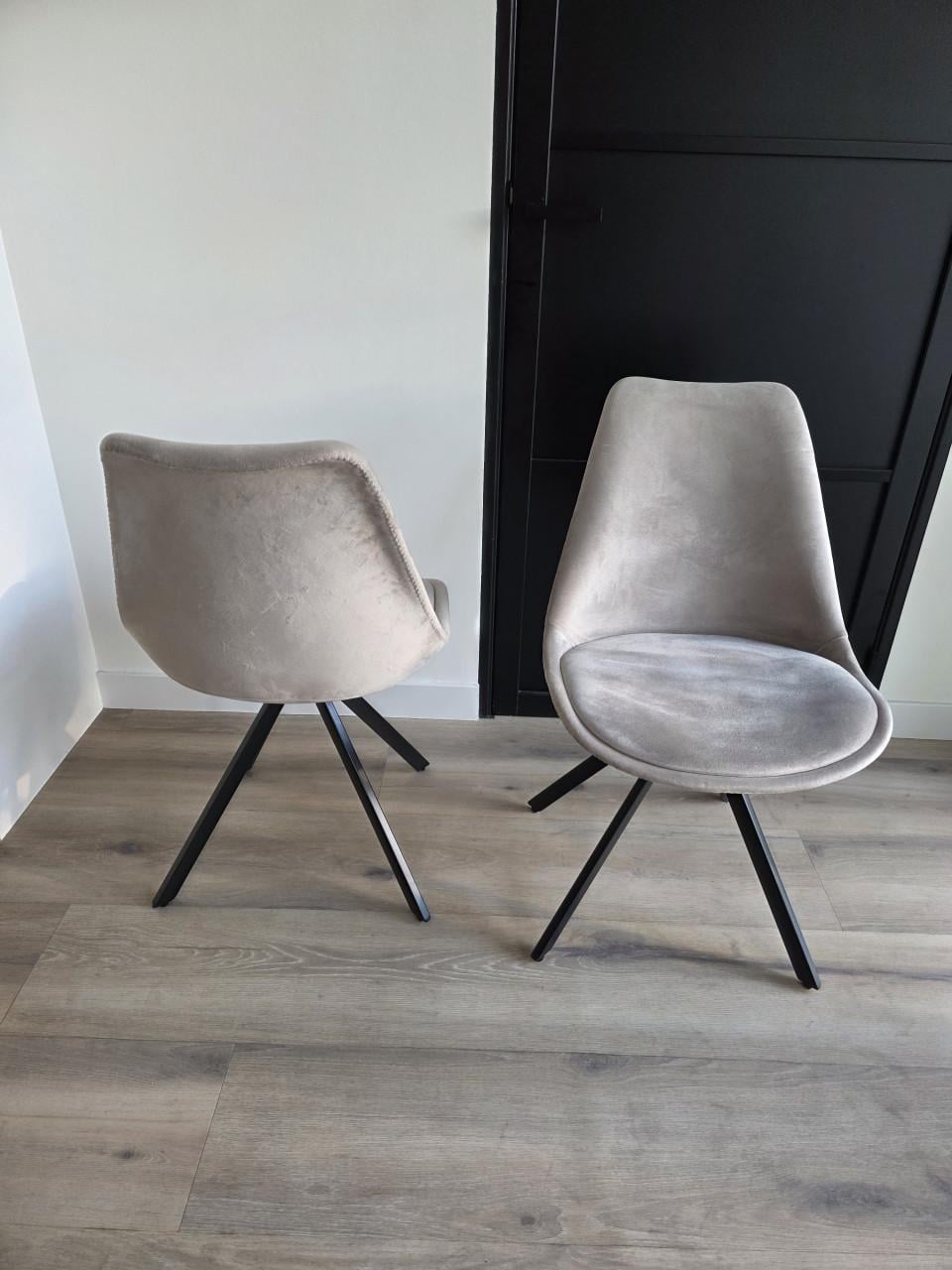 Eettafelstoelen 2x velvet champagne