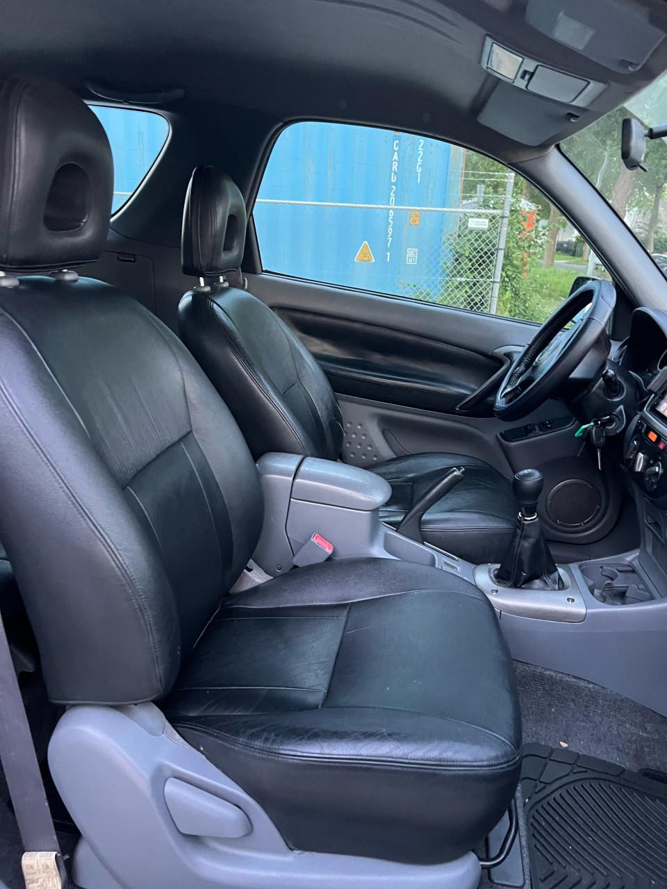 Toyota RAV4 2.0-16V VVT-i Luna