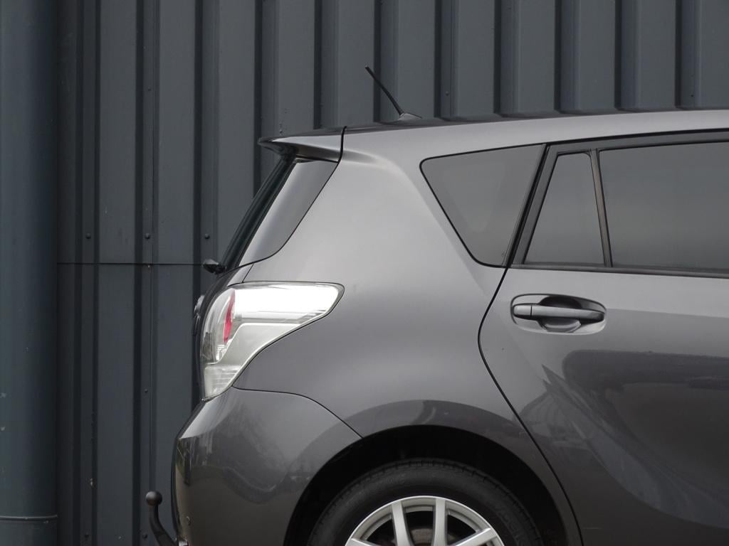 Toyota Corolla Verso 1.8 vvt-i business 7p. | 7-persoons | navi | pdc | tre