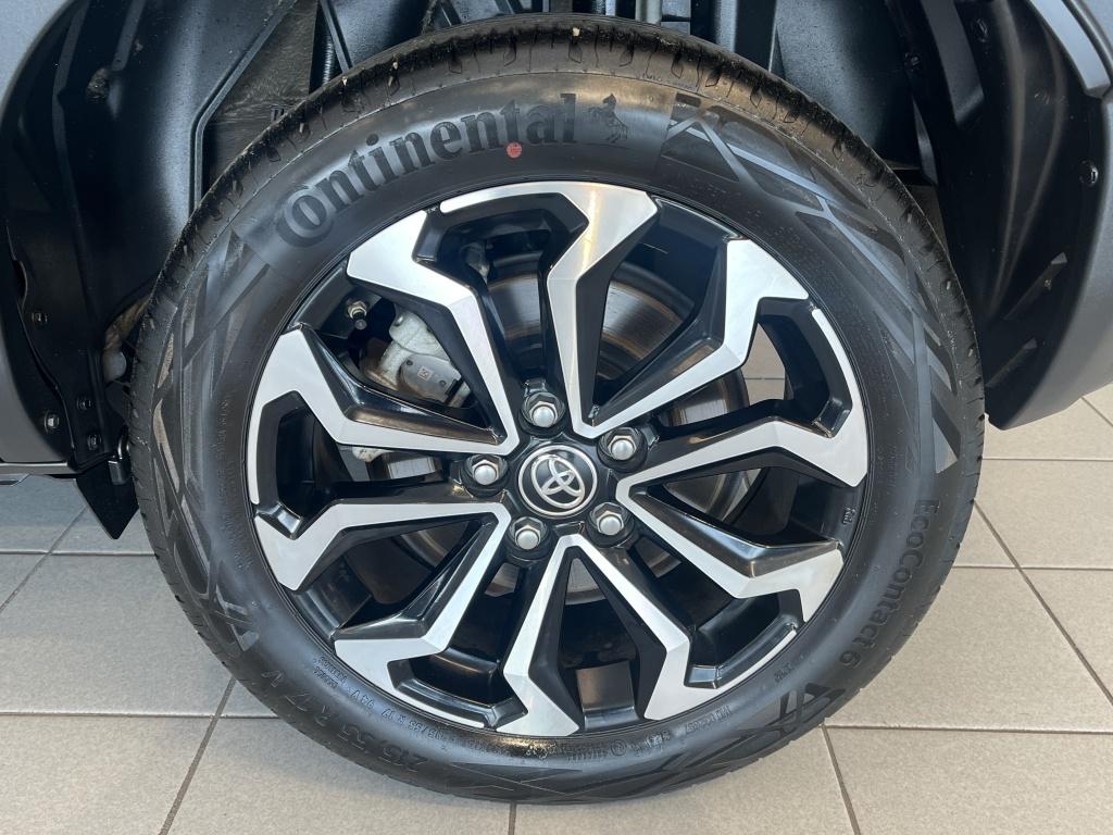 Toyota Yaris Cross 1.5 hybrid 115 first