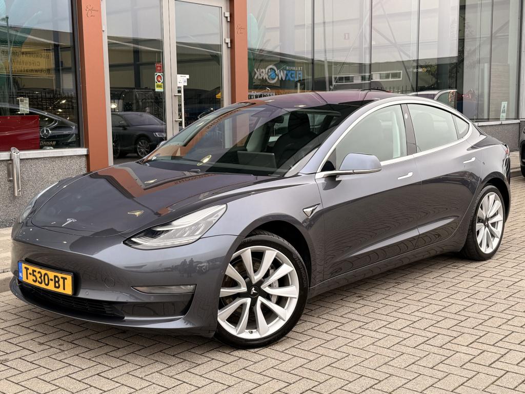 Tesla Model 3 long range awd 75 kwh | stoelverwarming v+a | pano | nomad te