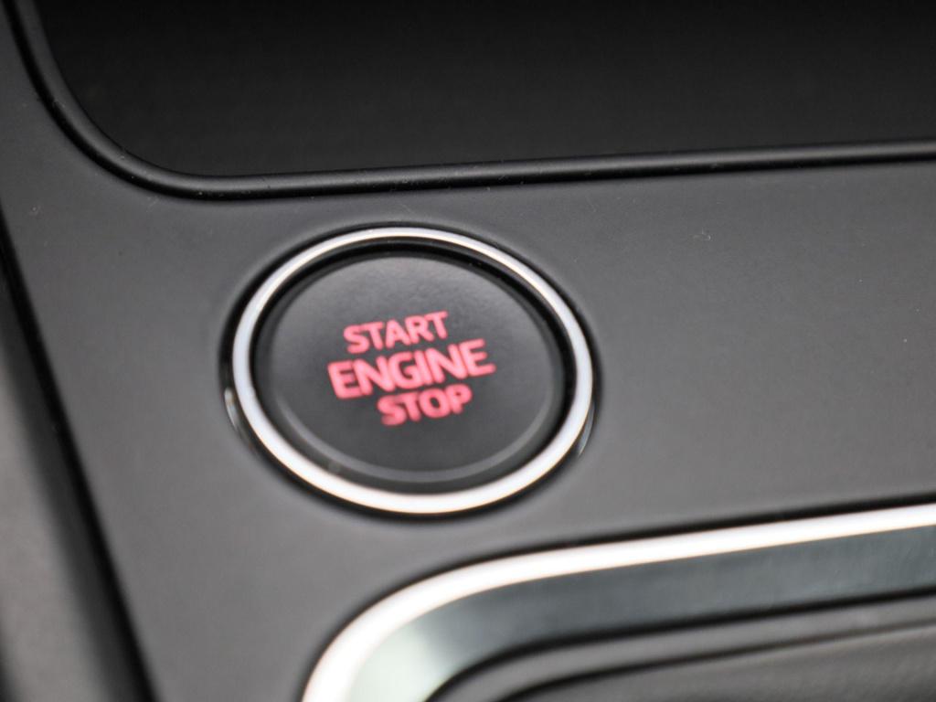 Seat Ateca 1.5 tsi style business intense | navigatie | apple carplay / and