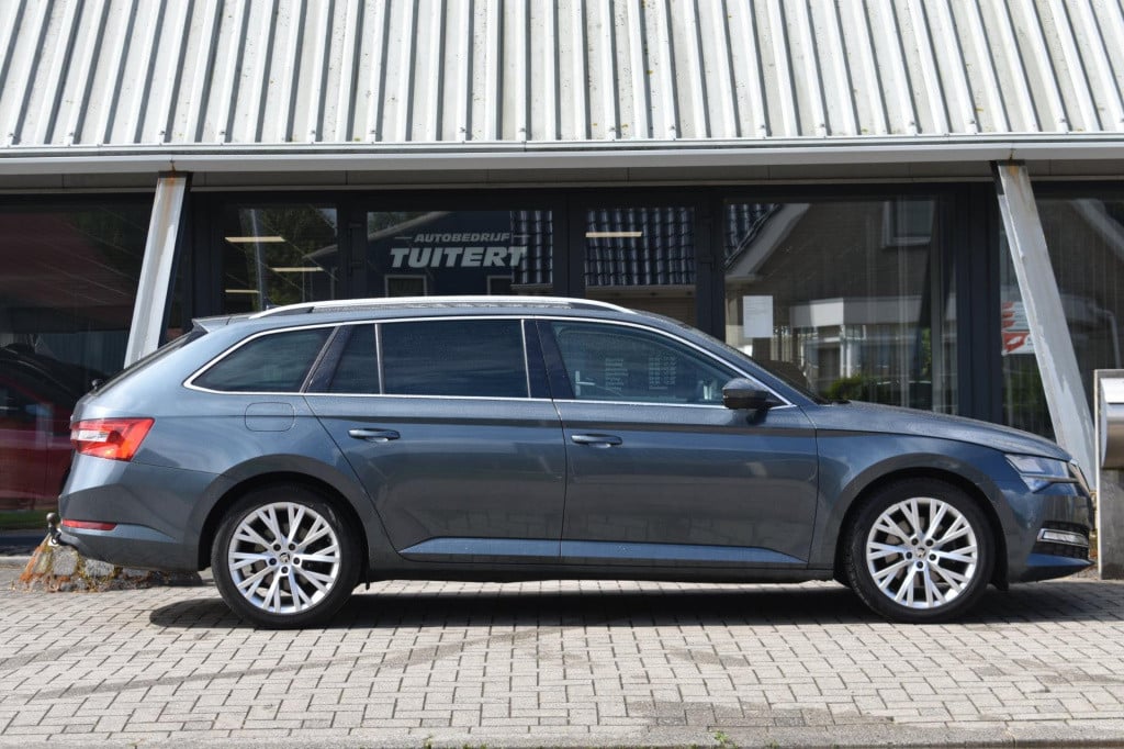 Skoda Superb combi 1.5 tsi act | trekhaak | virtual cockpit | canton | stoe