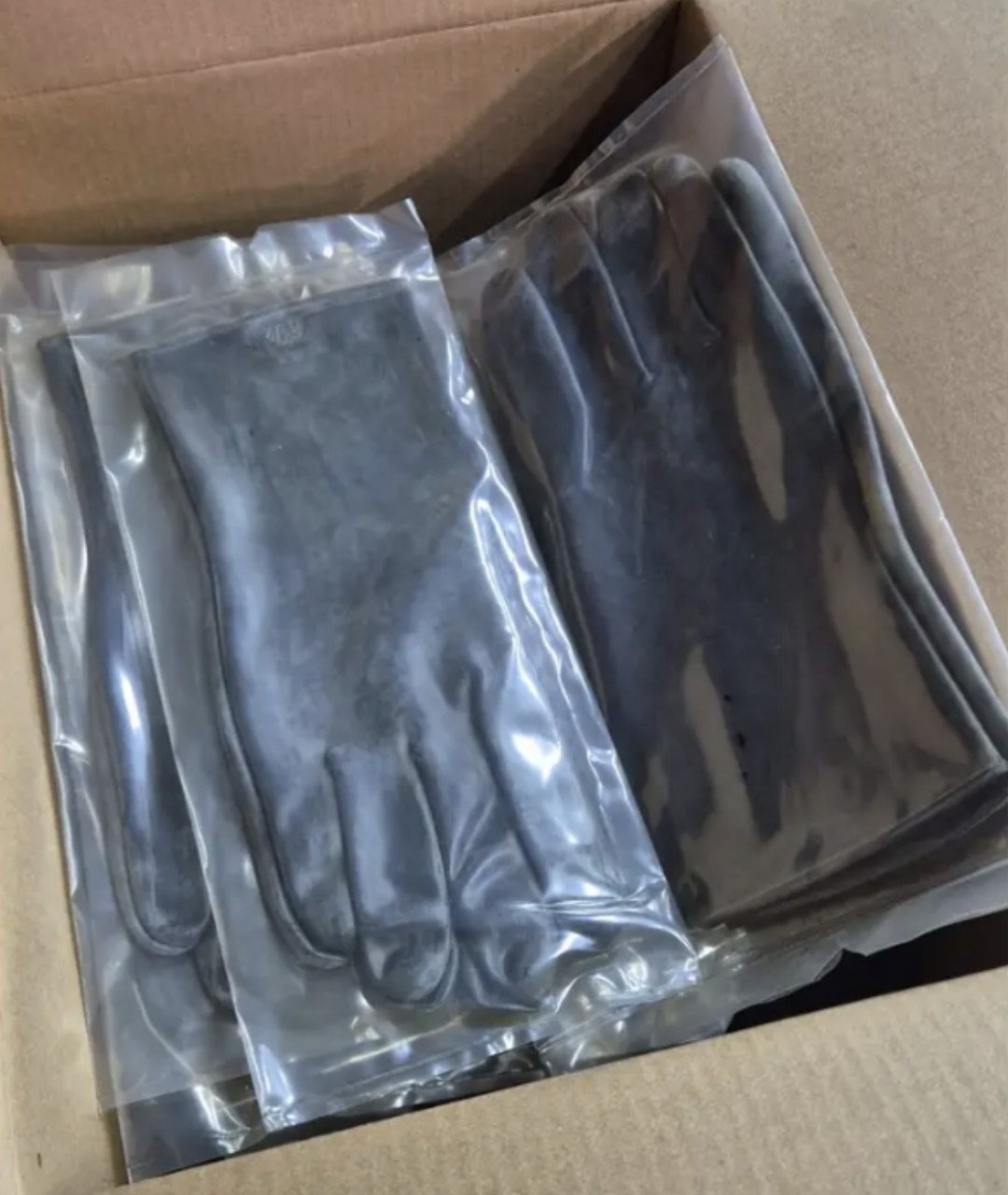 Vredestein Plastic Werk-Handschoenen  40 PAAR !!!